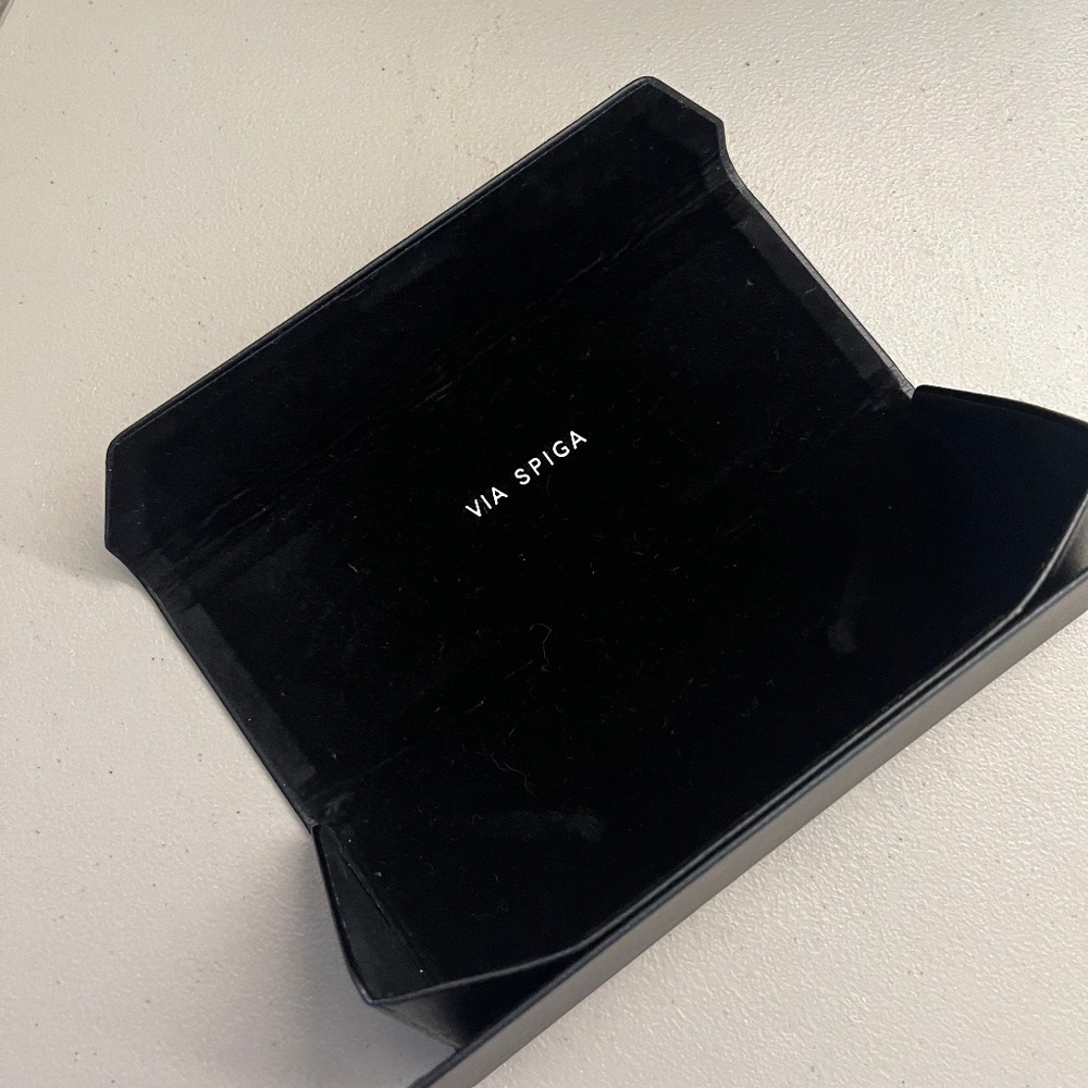 VIA SPIGA Eyeglass Hard Case Black Good Condition Magnetic Closure Velvet Lining